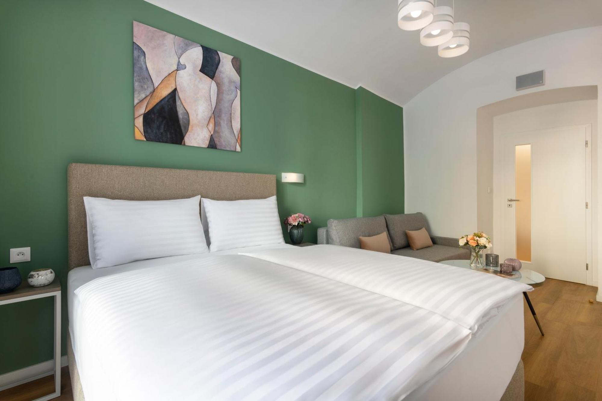 Hidden Art Boutique Residence By Dwellfort ปราก ภายนอก รูปภาพ